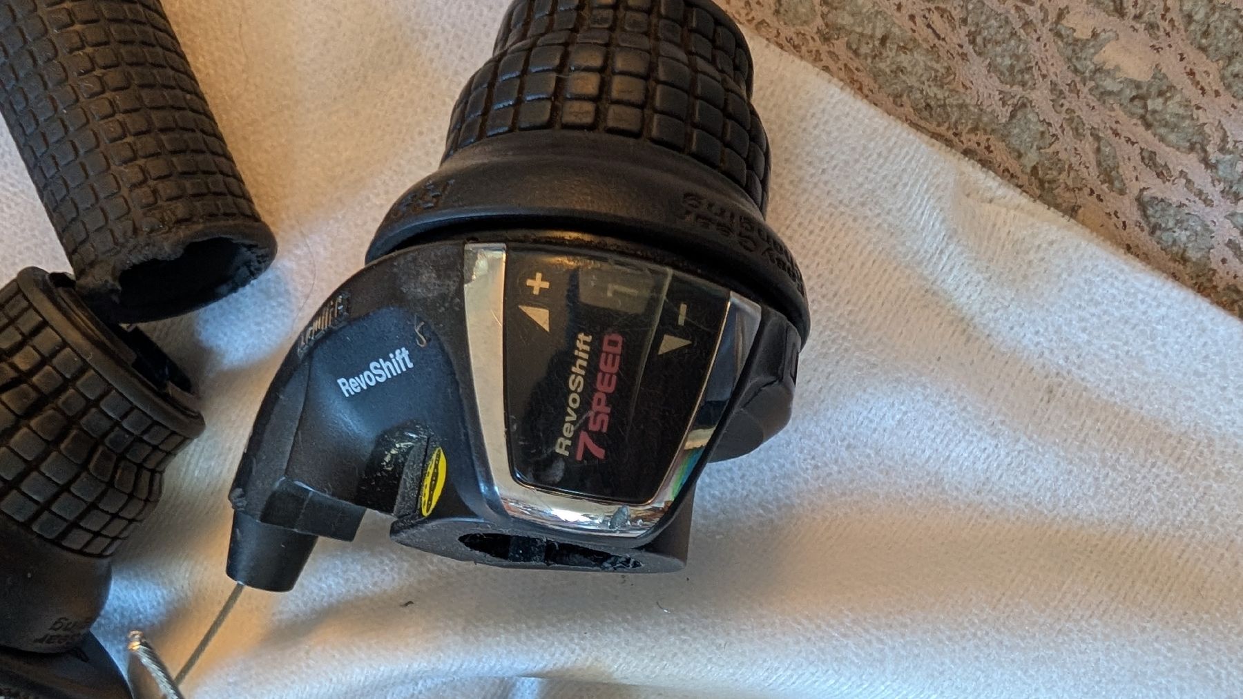 Shimano Ersatzteile: Bremshebel Set Logan, Griffe & Shimano RevoShift 3x7 – Gebraucht aus Olten von NicoOnline 5