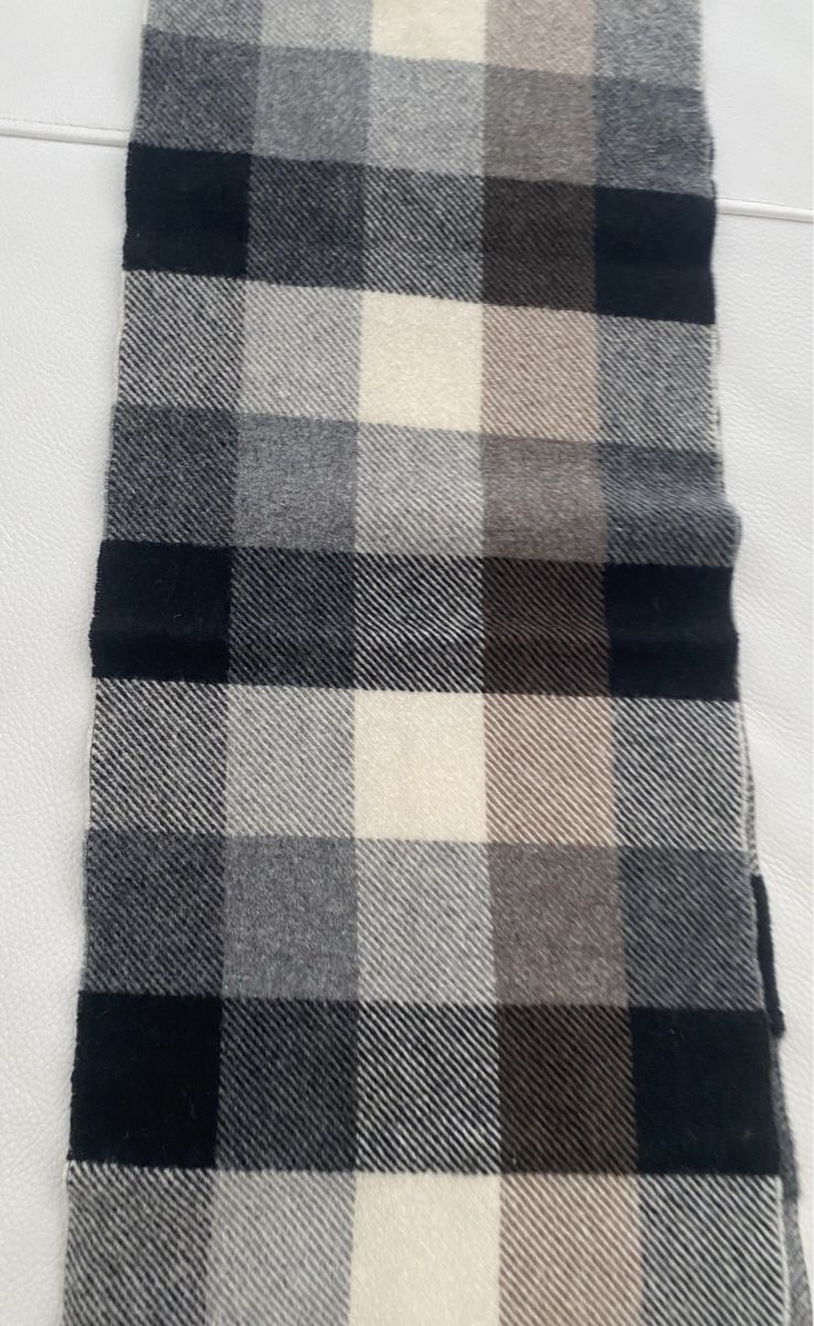 Foulard & Sciarpe: Papillon 100% Lambswolle schal – Usato da Opfikon venduto da Luis144 6