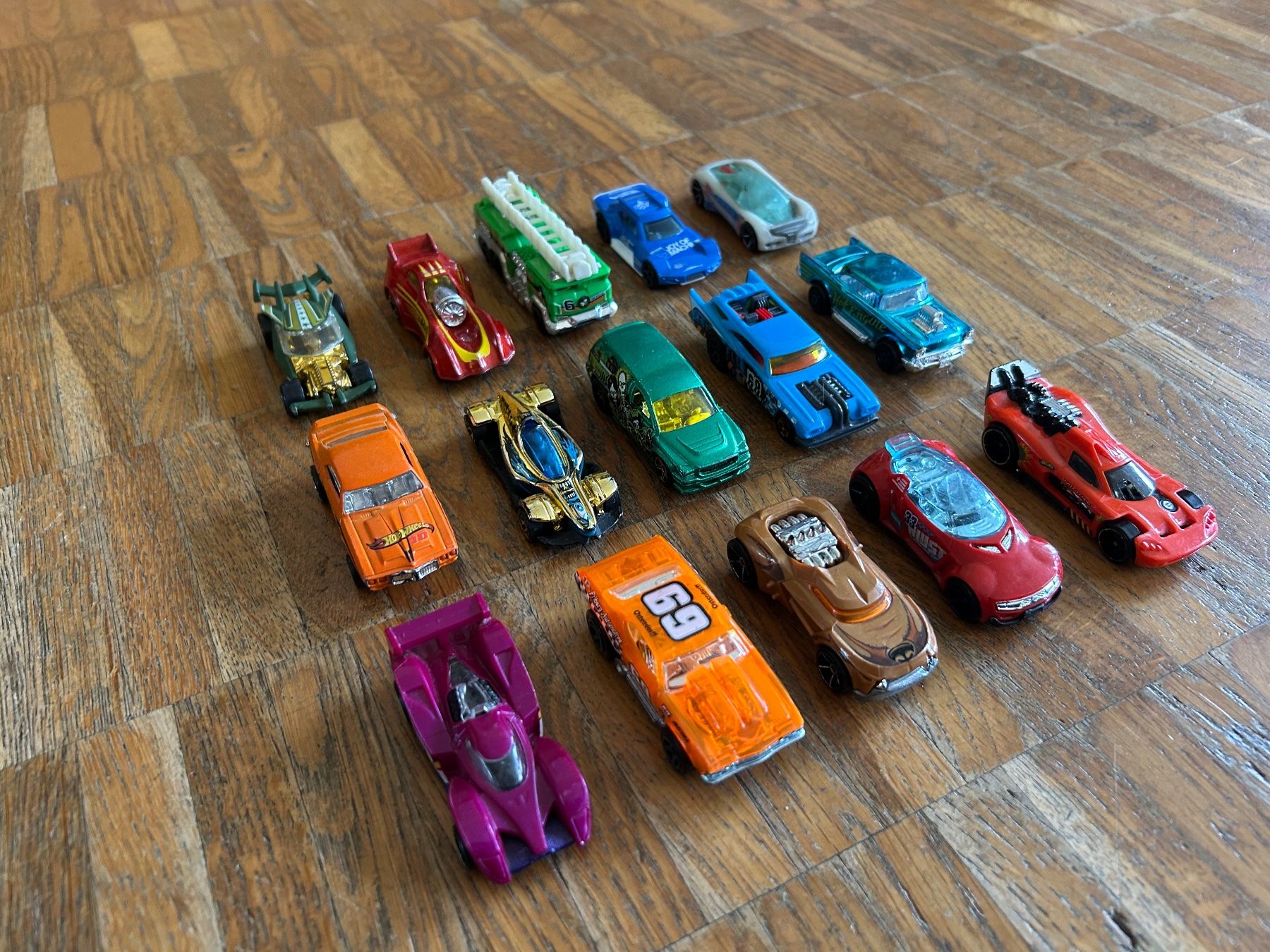 Hot Wheels Modellini d'auto: 15 Hotwheel Autos – Usato da Winterthur venduto da Aaart666 1