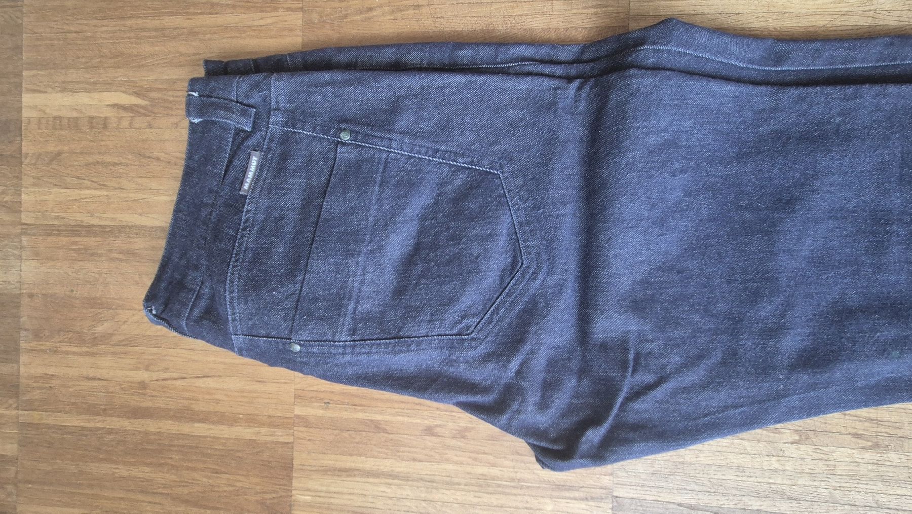 Jeans: Mammut Jeans – Usato da Regensdorf venduto da fjuzl 1
