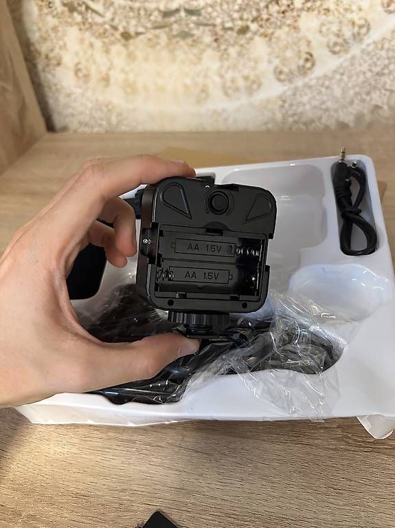 Microfoni: Kit vidéo : microphone trépied éclairage led – Nuovo (secondo la descrizione) da Conthey venduto da arn_bv7m 1