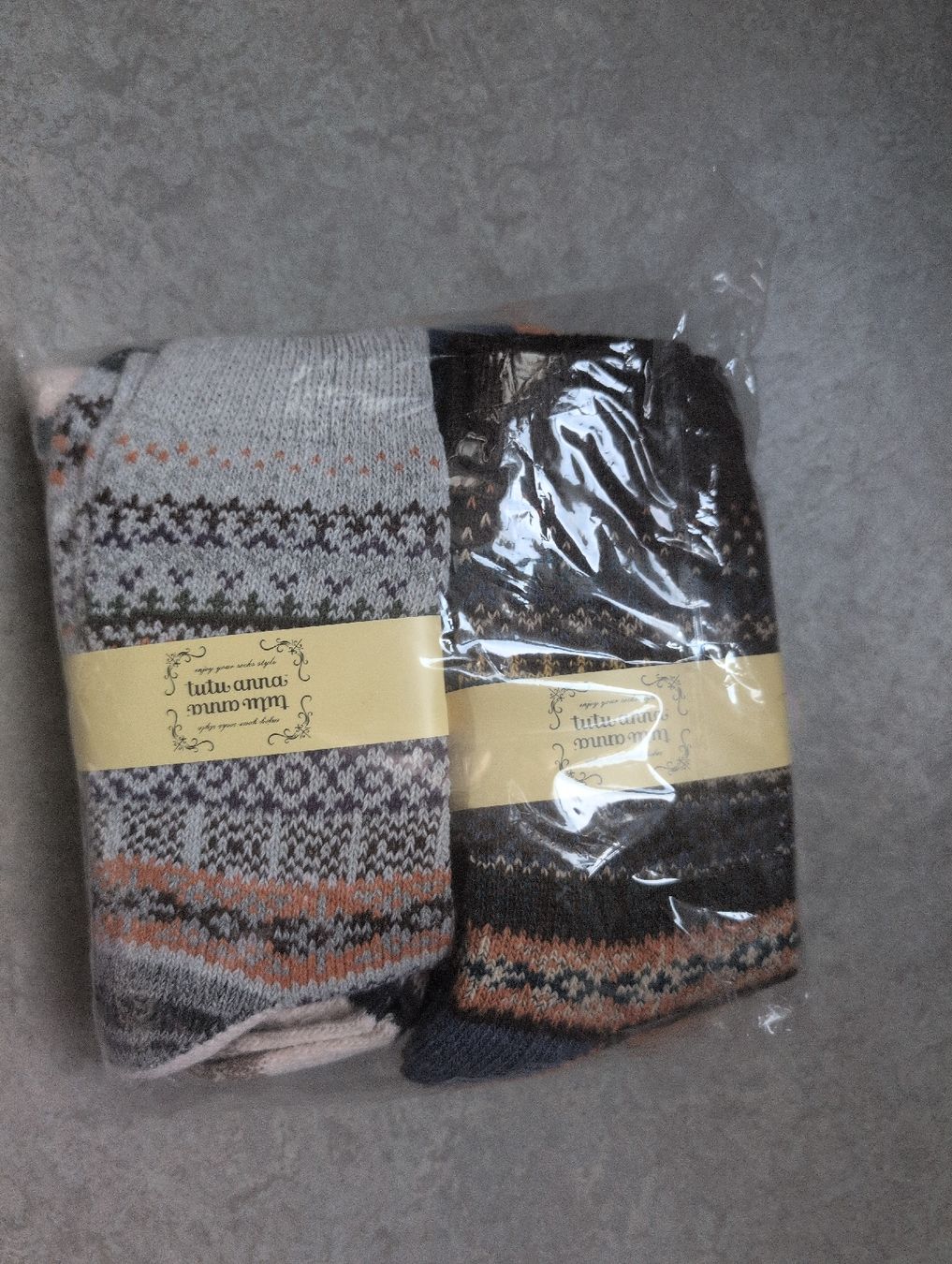 Calze: four pairs of wool socks – Nuovo e nell'imballaggio originale da Basel venduto da jia_2wl9