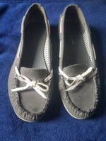 Chaussures plates grandeur 38 marque Graceland