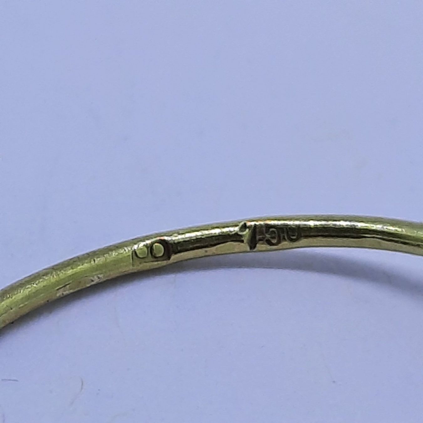 Anelli: Filigraner Goldring mit Sativ Edelstein – Usato da Unterägeri venduto da Altgoldschmuck 6