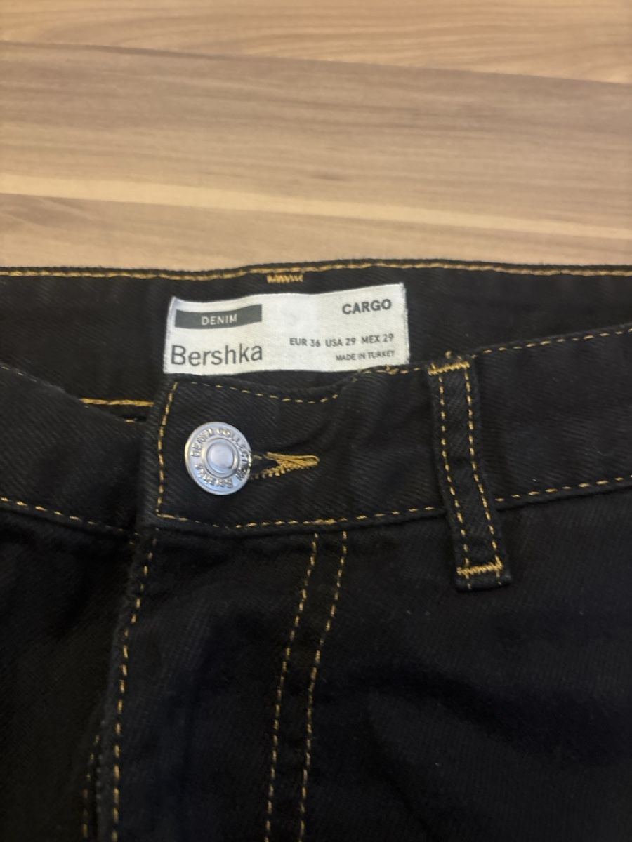 Jeans: Bershka Jeanshose 36 – Gebraucht aus Lohn SH von flora2003 1