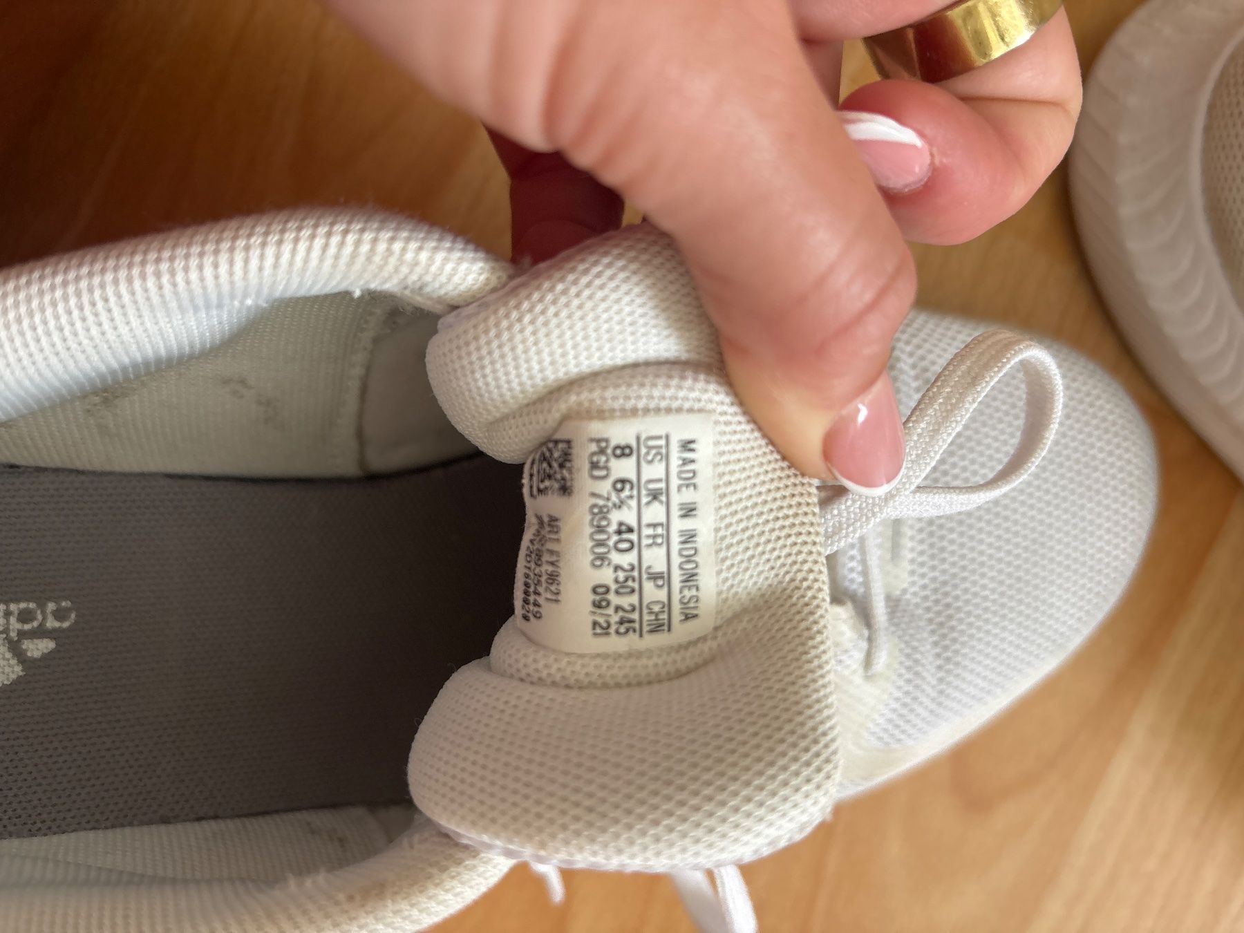 Adidas Scarpe da uomo: Adidas Hallenschuhe – Usato da Grabs venduto da ljix 4
