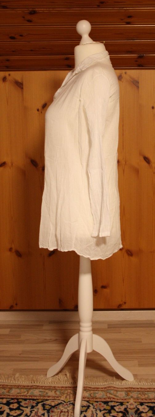 Camicette: Bluse lang  Mini - Kleid  Krickelstoff weiss Gr. L – Usato da Flüelen venduto da Diversicum-Textil 2
