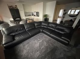 Grand canape en cuir noir véritable - 250 x 290 cm