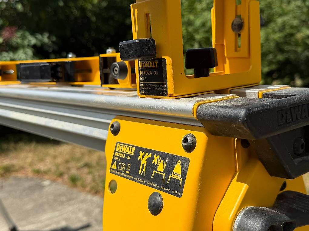 Dewalt Tutti gli attrezzi: Dewalt Universal-Untergestell DE7023 – Usato da Alberswil venduto da Joexy 3