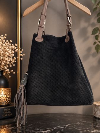 Handtasche schwarz mit Fransen und hellen Henkeln gebraucht
