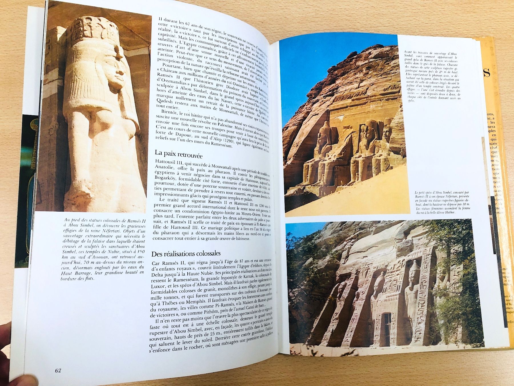Livres: Le Monde des Pharaons - Henri Stierlin – Neuf (Voir description) à Veyrier par Szurkemaci 3
