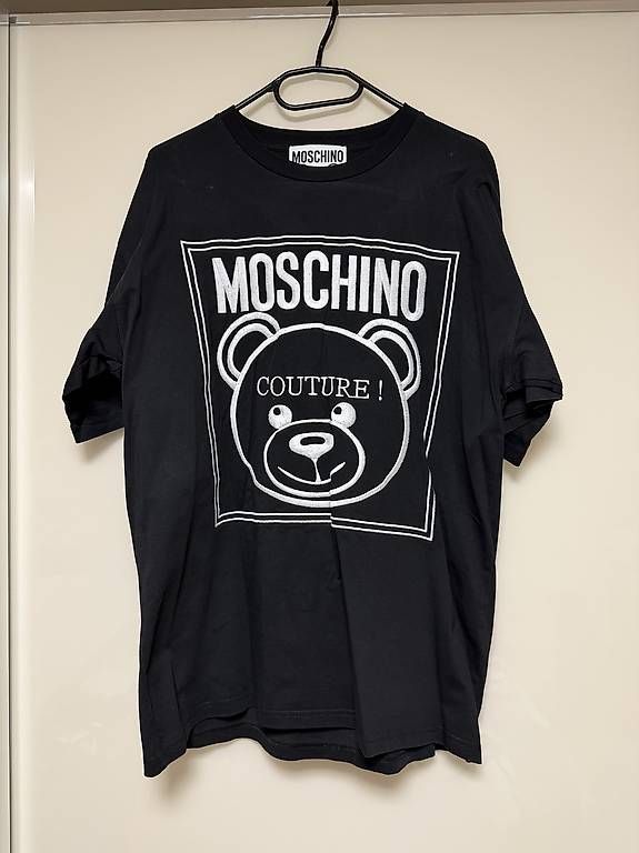 Moschino T-shirt: Moschino T-Shirt Grösse M – Usato da Beringen venduto da BJ93