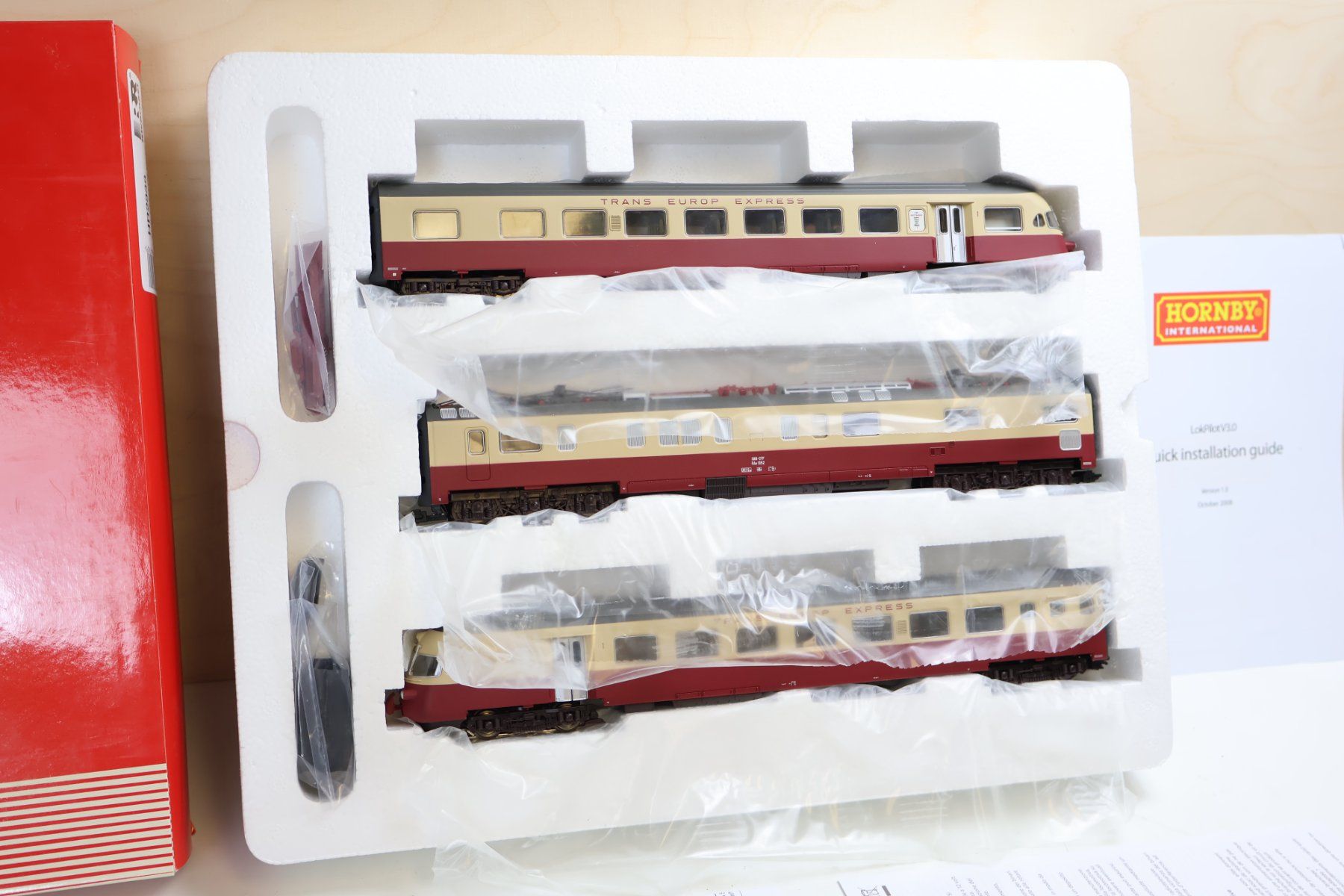 Rivarossi Modelleisenbahnen: Rivarossi SBB TEE Triebwagenzug AC Digital HR2839 – Gebraucht aus Winterthur von  2