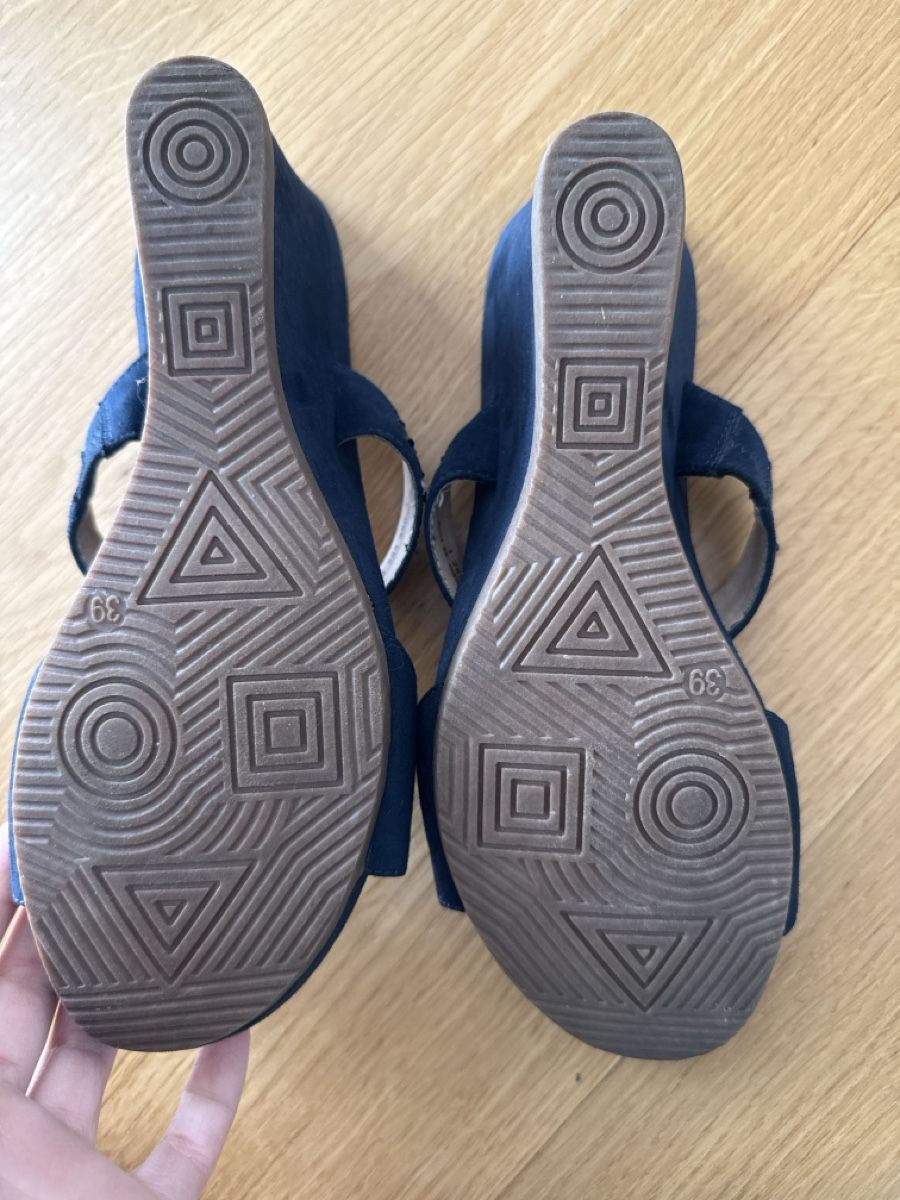 Graceland Scarpe da donna: Sandalen, blau, Grösse 39 – Nuovo (secondo la descrizione) da Sursee venduto da Alyel 2