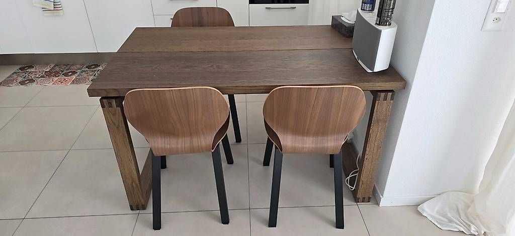 Tavoli: Splendido tavolo per 4 persone nuovo – Usato da Marly venduto da cla_2pt9 3