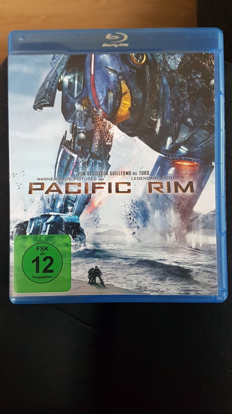 Alle DVDs: DVD "Pacific Rim" von Guillermo del Toro – Gebraucht aus Buttisholz von Simone_n