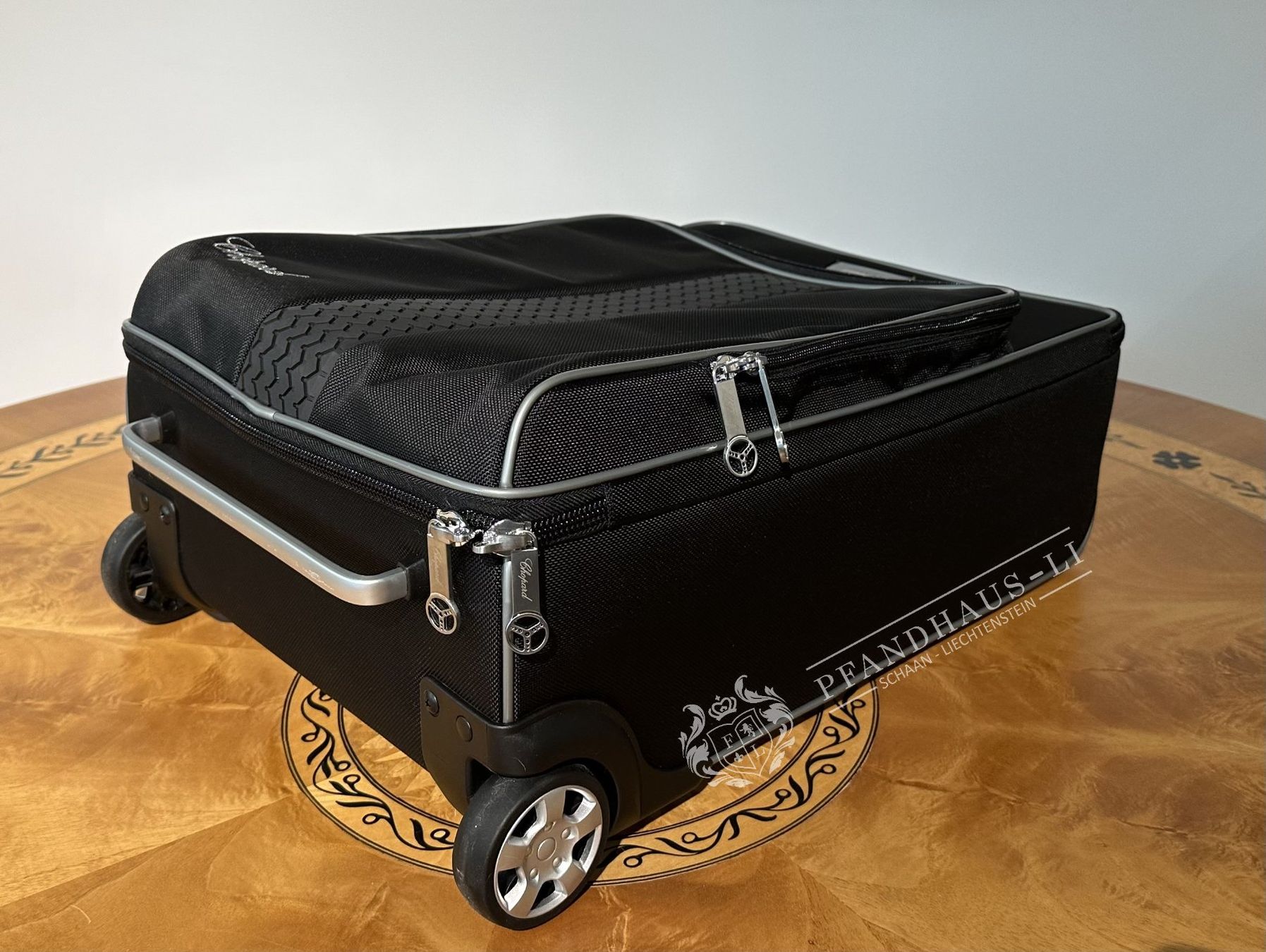 Valigie: Chopard Trolley Jacky Ickx Limited Edition unbenutzt – Nuovo (secondo la descrizione) da Schaan venduto da Pfandhaus-LI 6