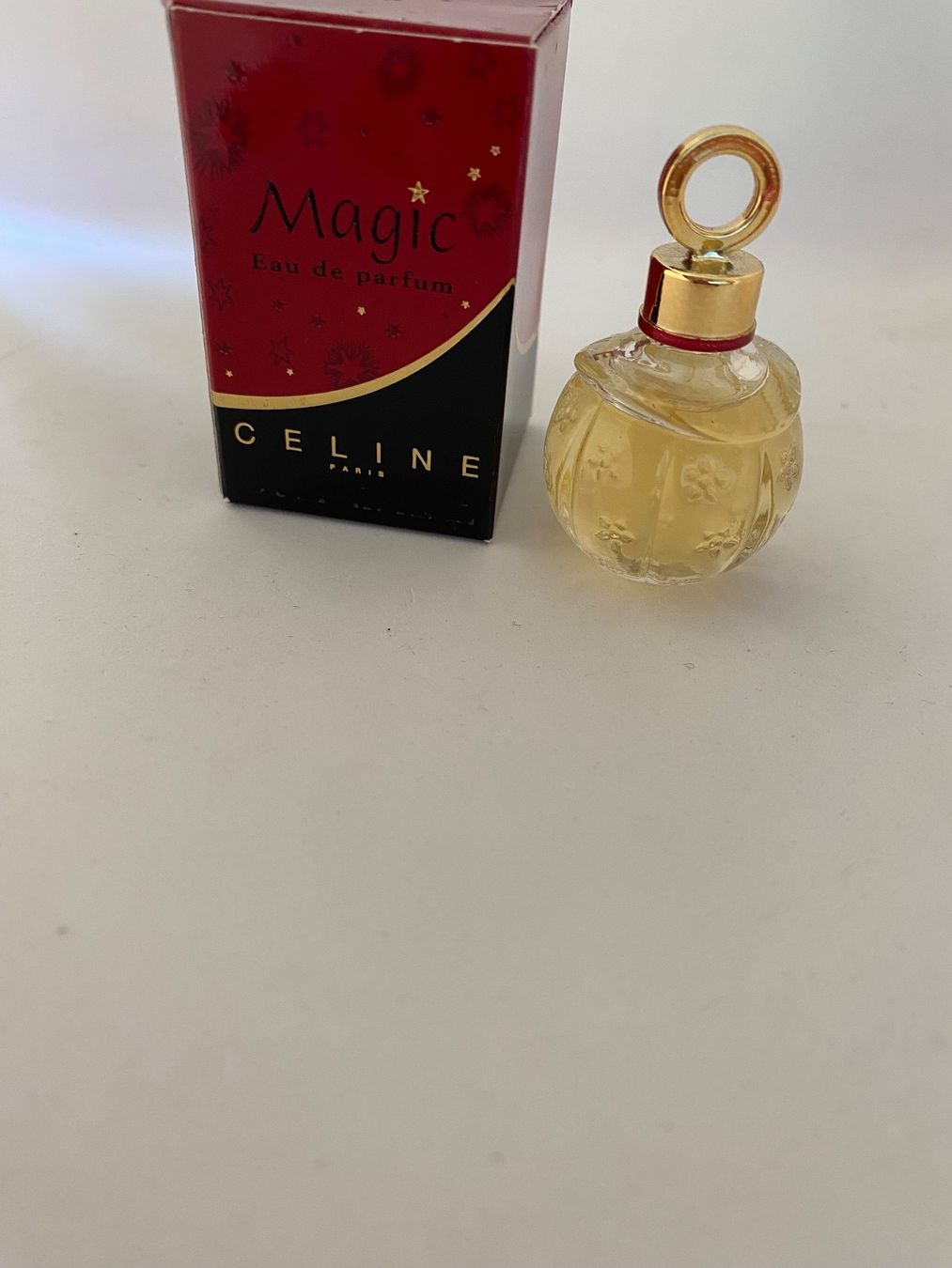 Celine Parfum & Eau de Toilette: Miniature eau de parfum Celine 5ml – Neu und originalverpackt aus Bouveret von wes_7zll
