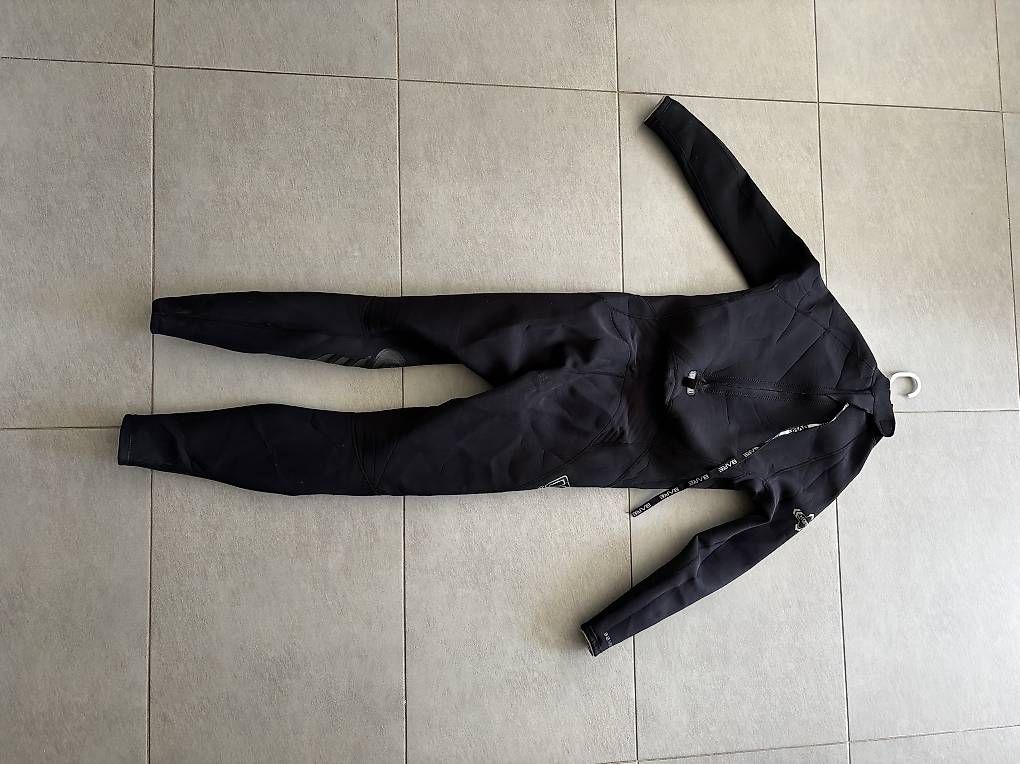 Mute per immersioni: Combinaison de plongée Bare 3/2mm pour homme – Usato da Yvonand venduto da MartinL01