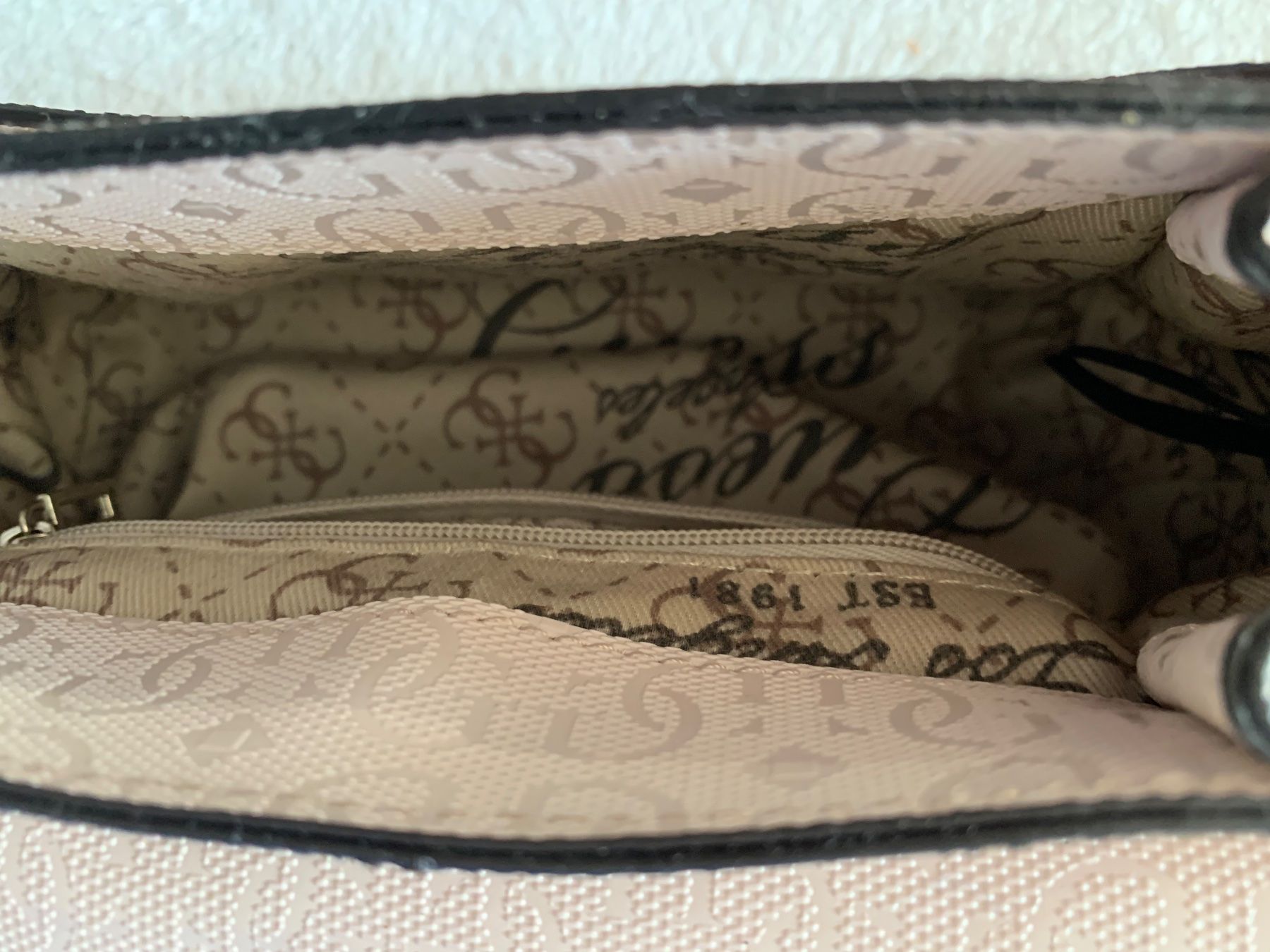 Guess Borse da donna: Guess Handtasche – Usato da Bubendorf venduto da alfaspyder01 2