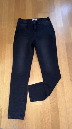 Coole Jeans 38, schwarz.