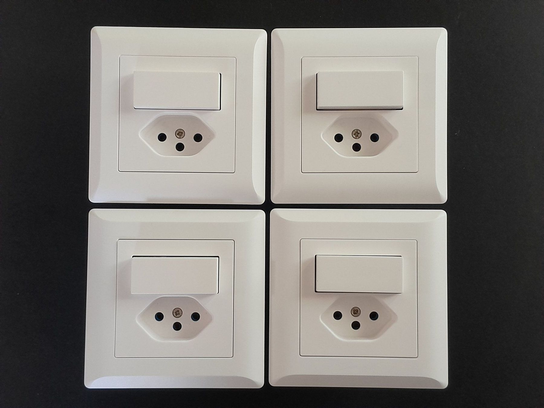 Hager Stecker: Hager kallysto.line Kleinkombination, 4 Stk. – Gebraucht aus Zürich von raphahello