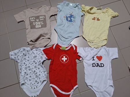 6 kurzarm Bodys 74 und 74/80