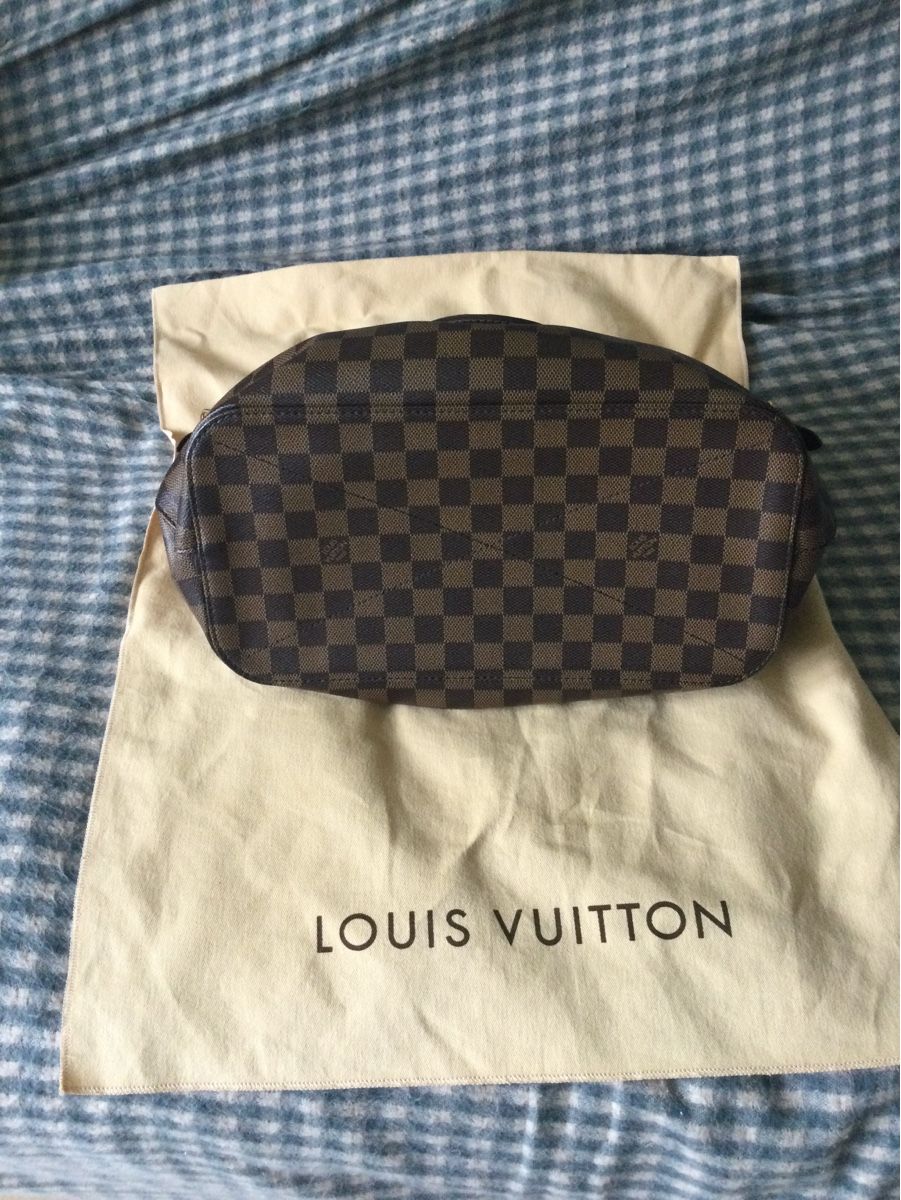 Louis Vuitton Borse da donna: Sac  à main Louis Vuitton – Usato da Buttes venduto da ButtA15 3