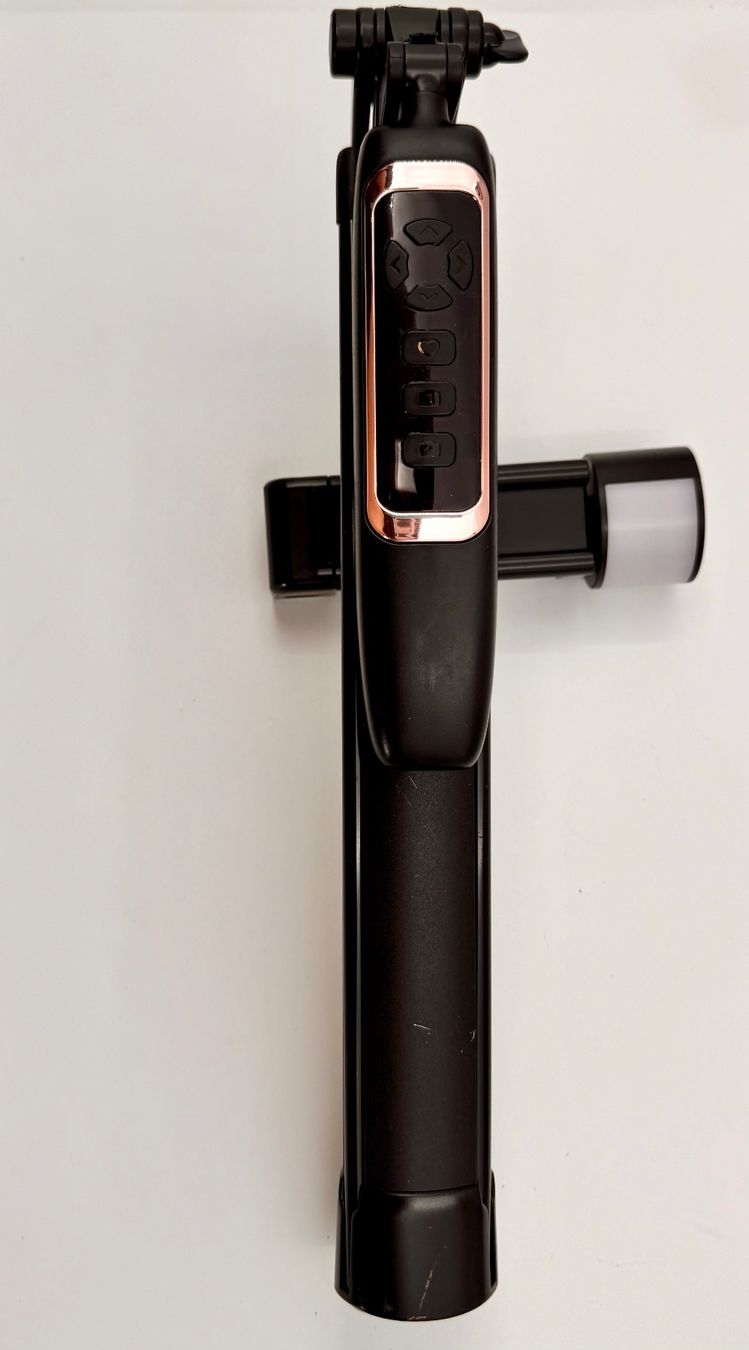 Treppiedi & Teste: Selfie Stativ ADYSS-A6 – Usato da Hermetschwil-Staffeln venduto da Mobile2013 7