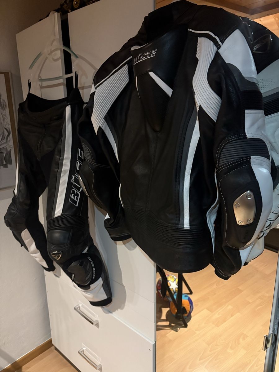 Costumes, combinaisons de sport et fonctionnelles: Büse Lederkombi – D'occasion à Schangnau par damian_sie
