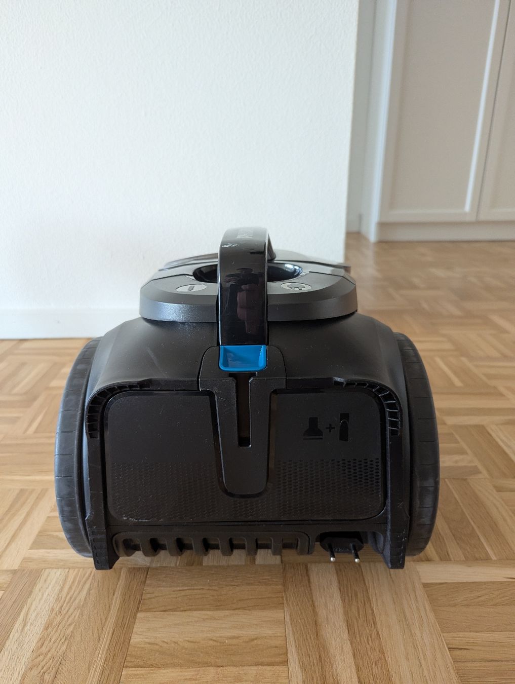 Philips Staubsauger & Zubehör: Philips Staubsauger 7000 Series – Gebraucht aus Zürich von weber_c 4