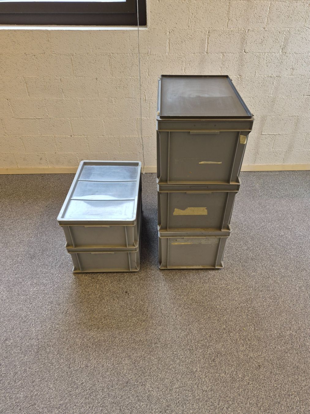 Caisses de transport: Kisten – D'occasion à Teufenthal AG par ChT. 3