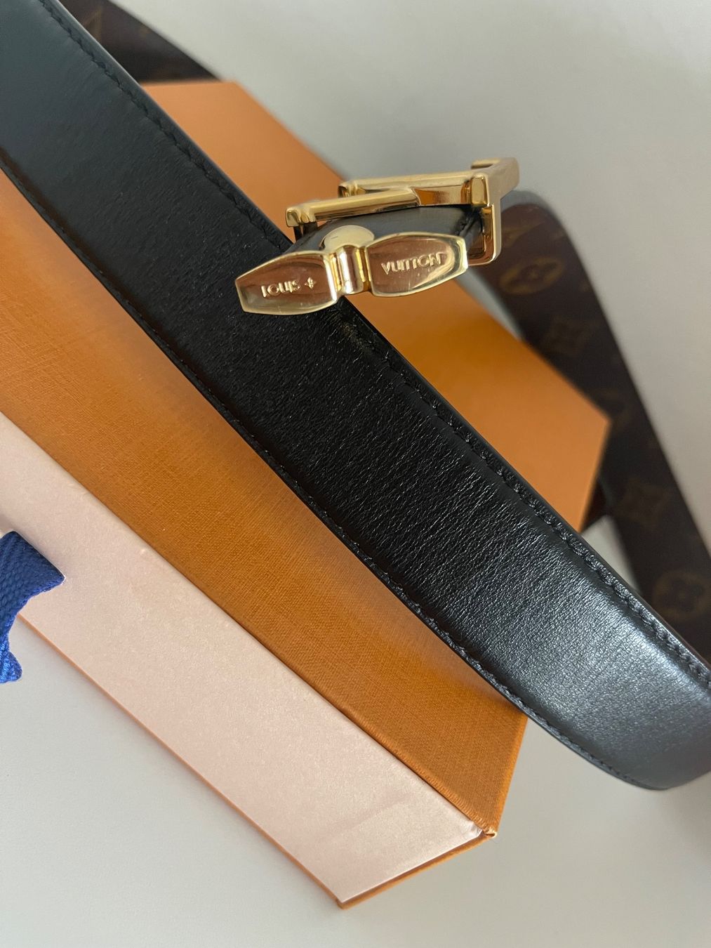 Louis Vuitton Cinture: Louis-Vuitton-Gürtel – Usato da Zürich venduto da zki_yzj7 2