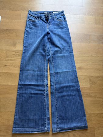 Levi's Jeans Bootcut Grösse 24