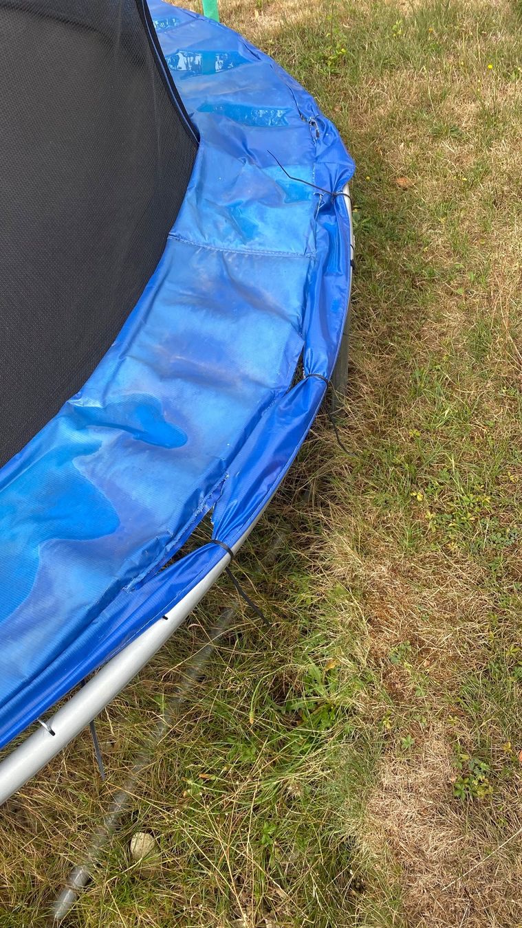 Trampolini: Trampolin 305cm – Usato da Wauwil venduto da Shine24 1