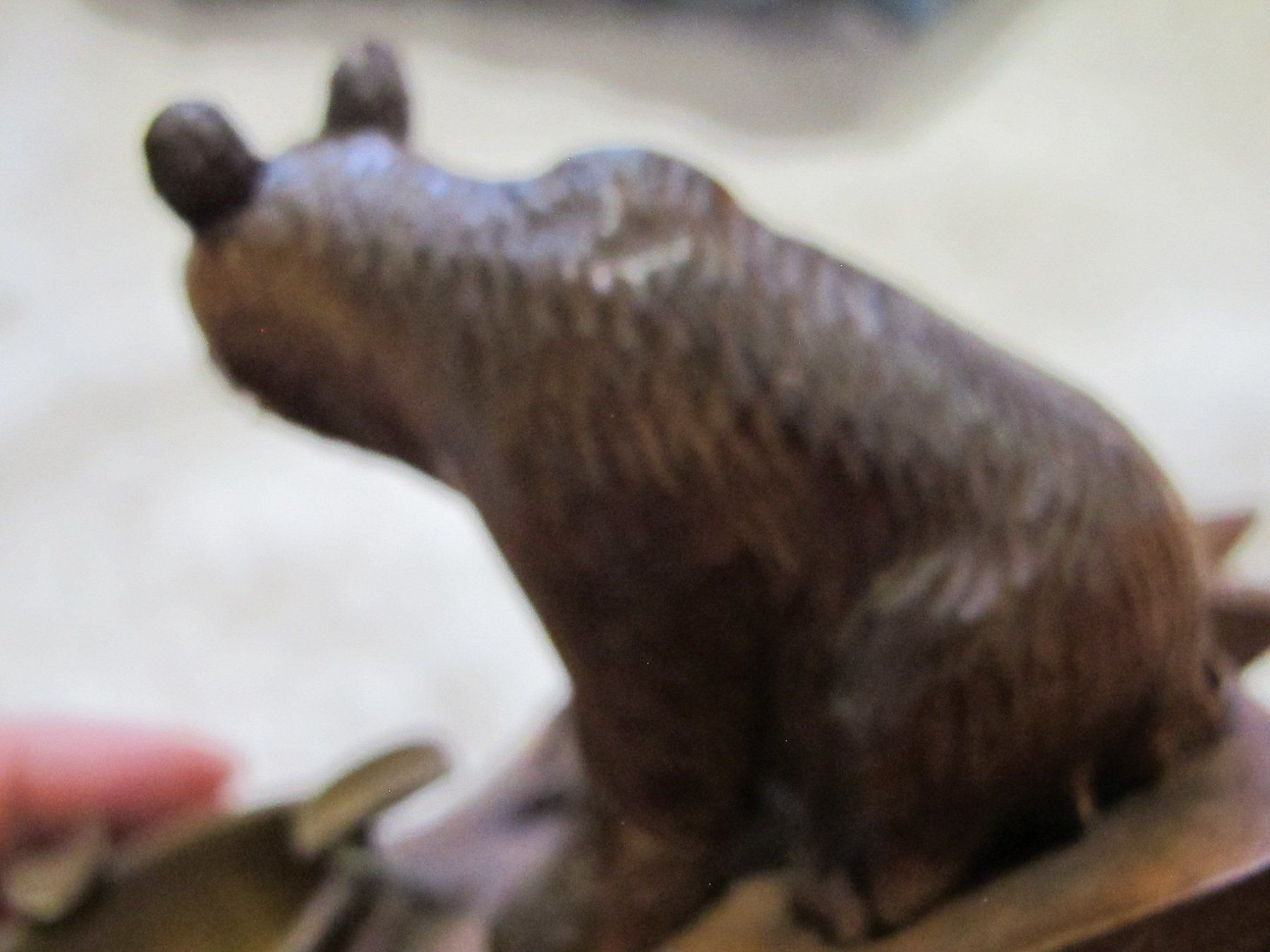 Figurines: Brienzer Bär Mit Aschenbecher Wunderschöne Feine Geschnitzt – D'occasion à Altnau par SwissGoldTime 5