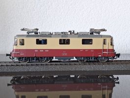 Hag 216 HO. Locomotive CFF 11253, Re 4/4 TEE, selon photos