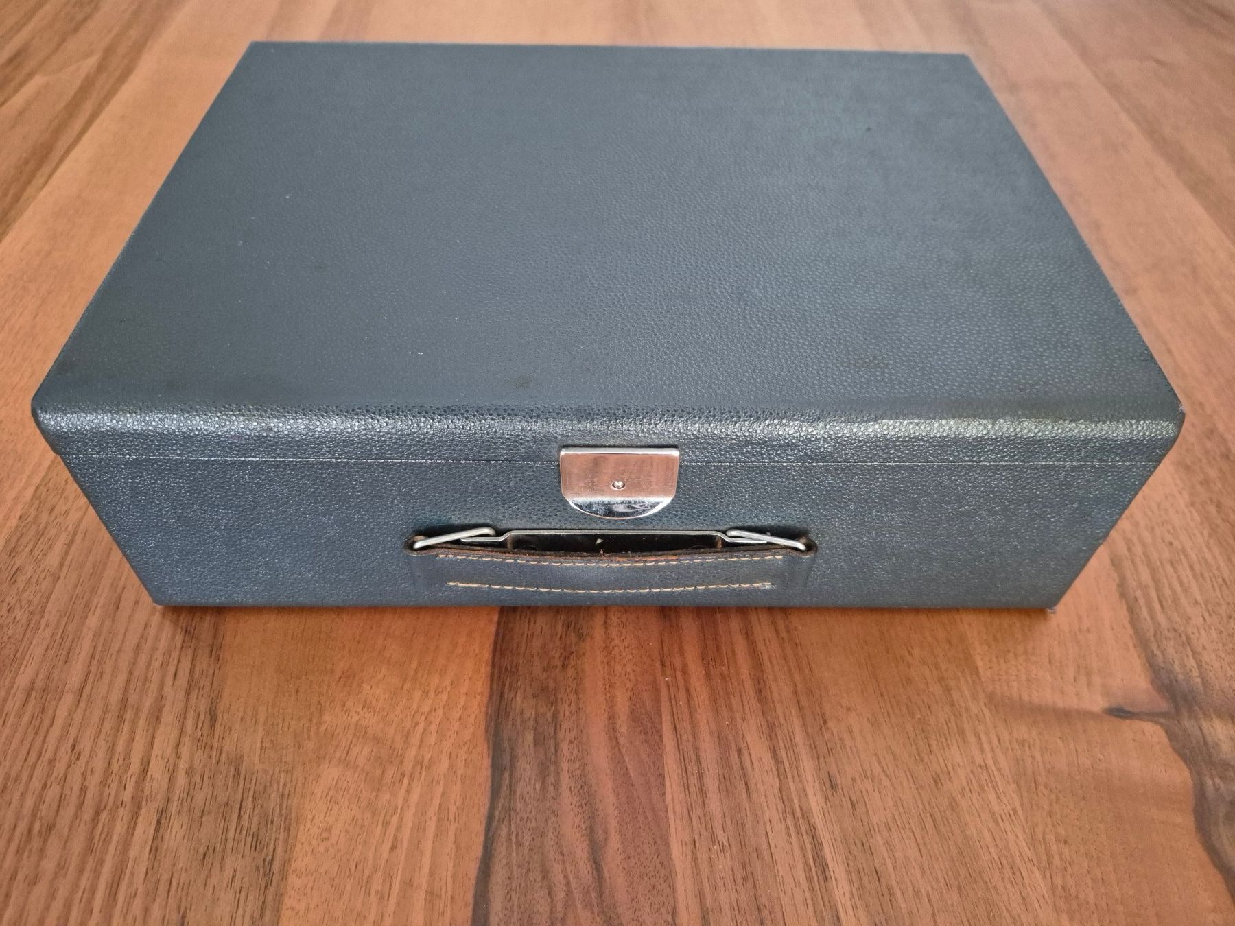 Radios: Sammlerobjekt Marconiphone T24DAB – D'occasion à Obernau par countdown 4