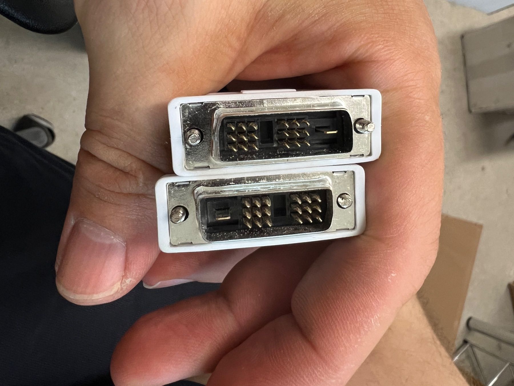 Kabel: 30 x DVI Kabel – Gebraucht aus Basel von La.Bonne.affaire