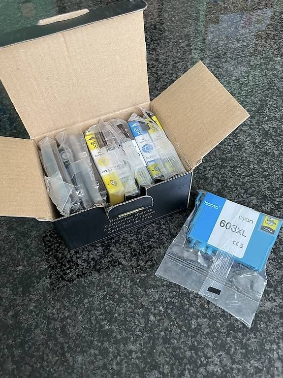 Cartouches & Toner: Druckerpatrone  Epson / Set – Neuf avec emballage d'origine à ossingen par franco057