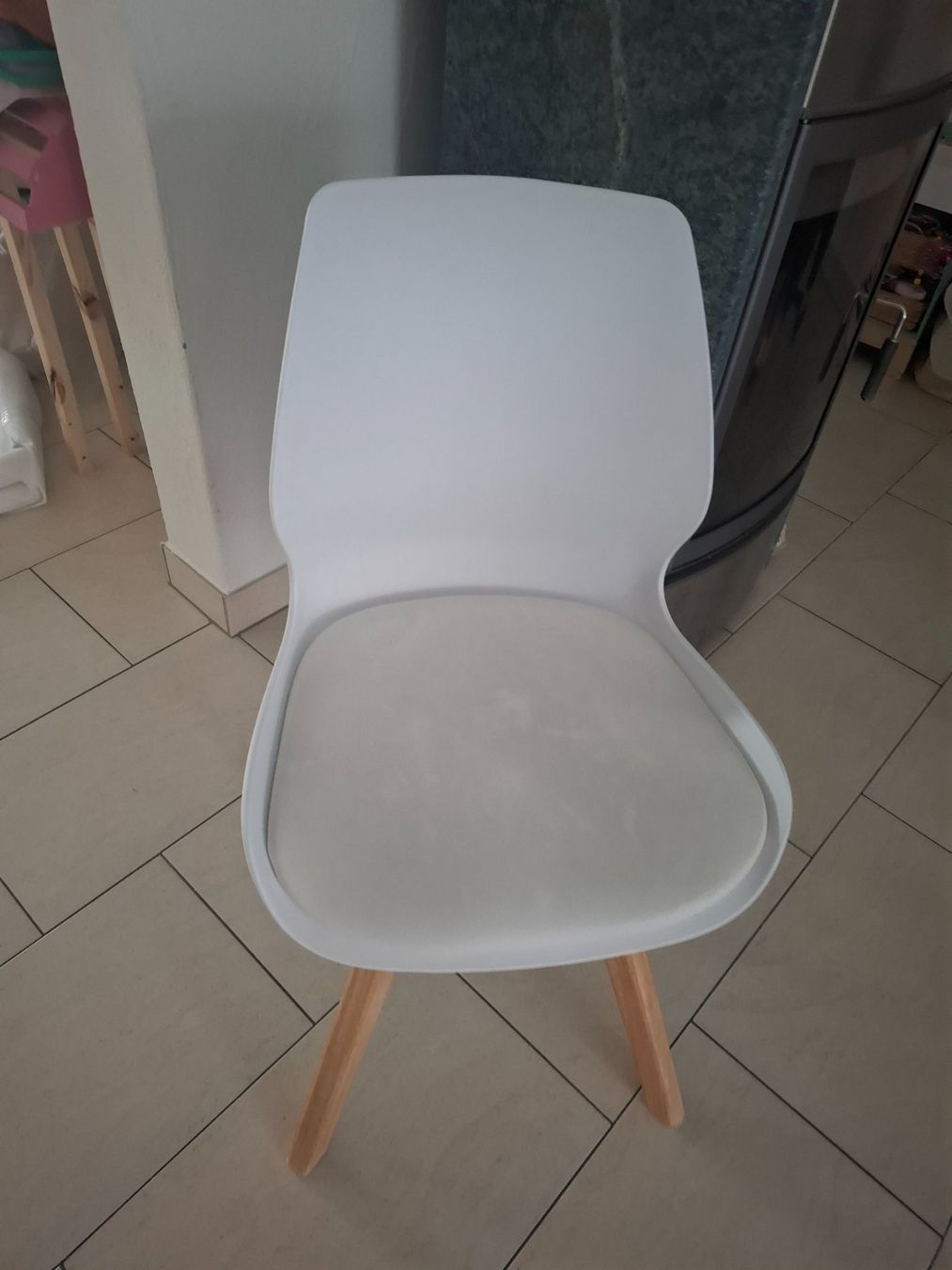 Stühle: 4 Stühle – Gebraucht aus Galgenen von 27hours