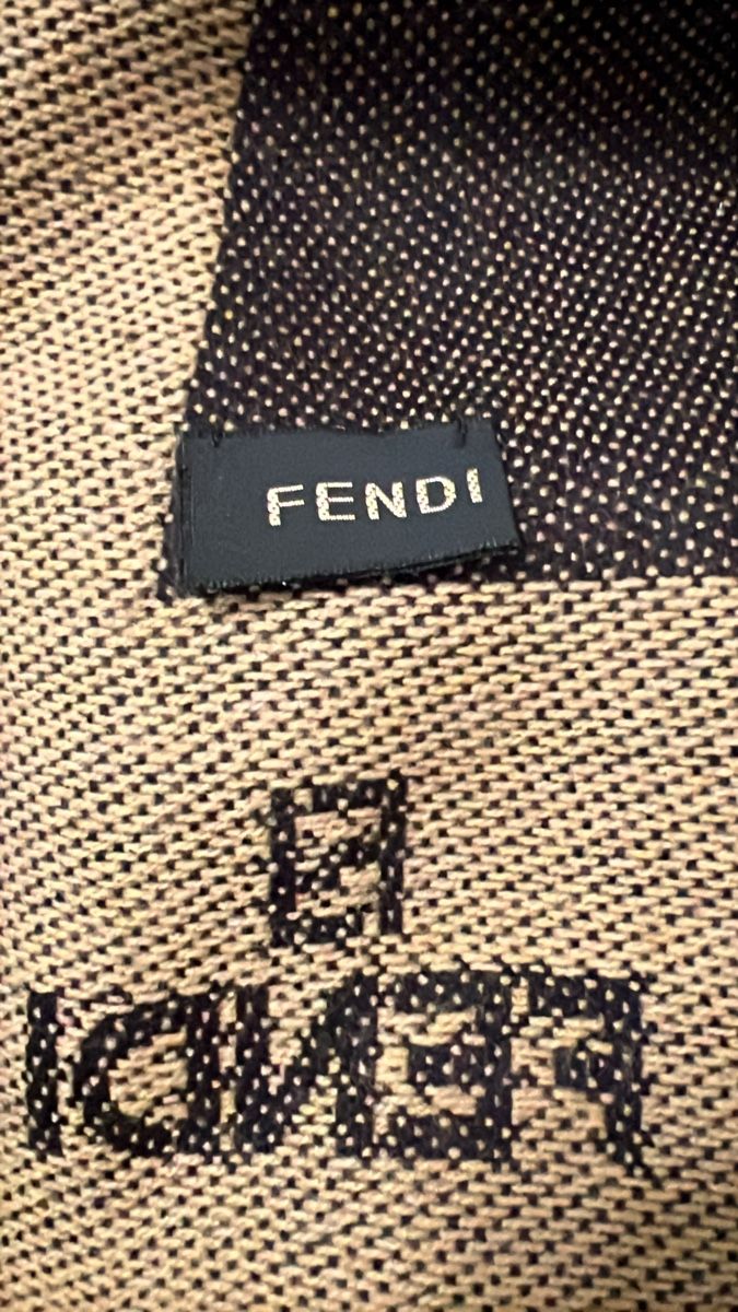 Prada Foulard & Sciarpe: ORIG.**FENDI**SCHALL***SEHR SCHÖN & PREISWERT*** – Usato da Zürich venduto da Ceca52 3
