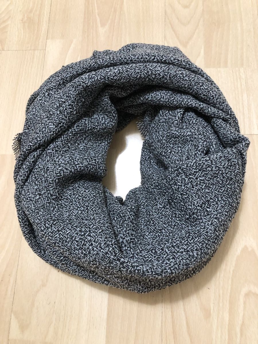 H&M Sciarpe: H&M Herren Schal – Nuovo (secondo la descrizione) da Chur venduto da vicky7 7