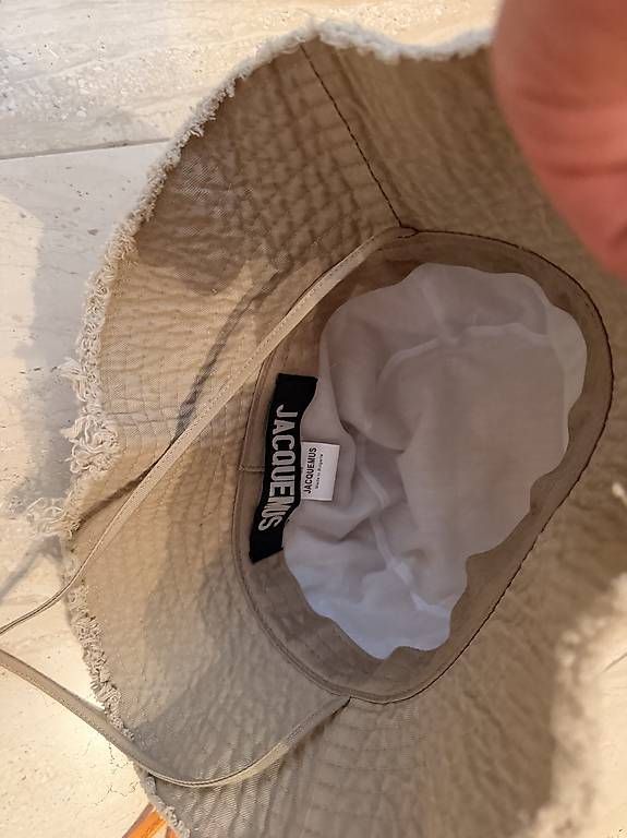 Hüte, Mützen & Caps: JACQUEMUS Hut Bucket-Hat  – Gebraucht aus Recherswil von mbi_dtp8 1