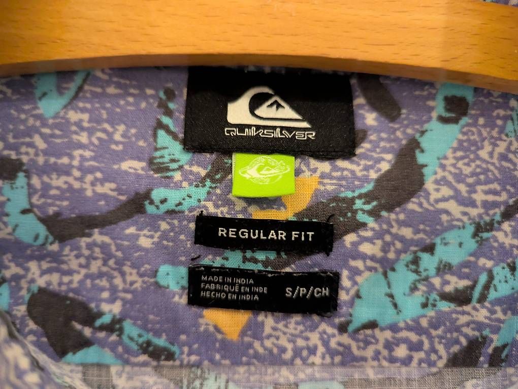 Camicie: Quiksilver Hemd Grösse S – Usato da St. Gallen venduto da eisor 1