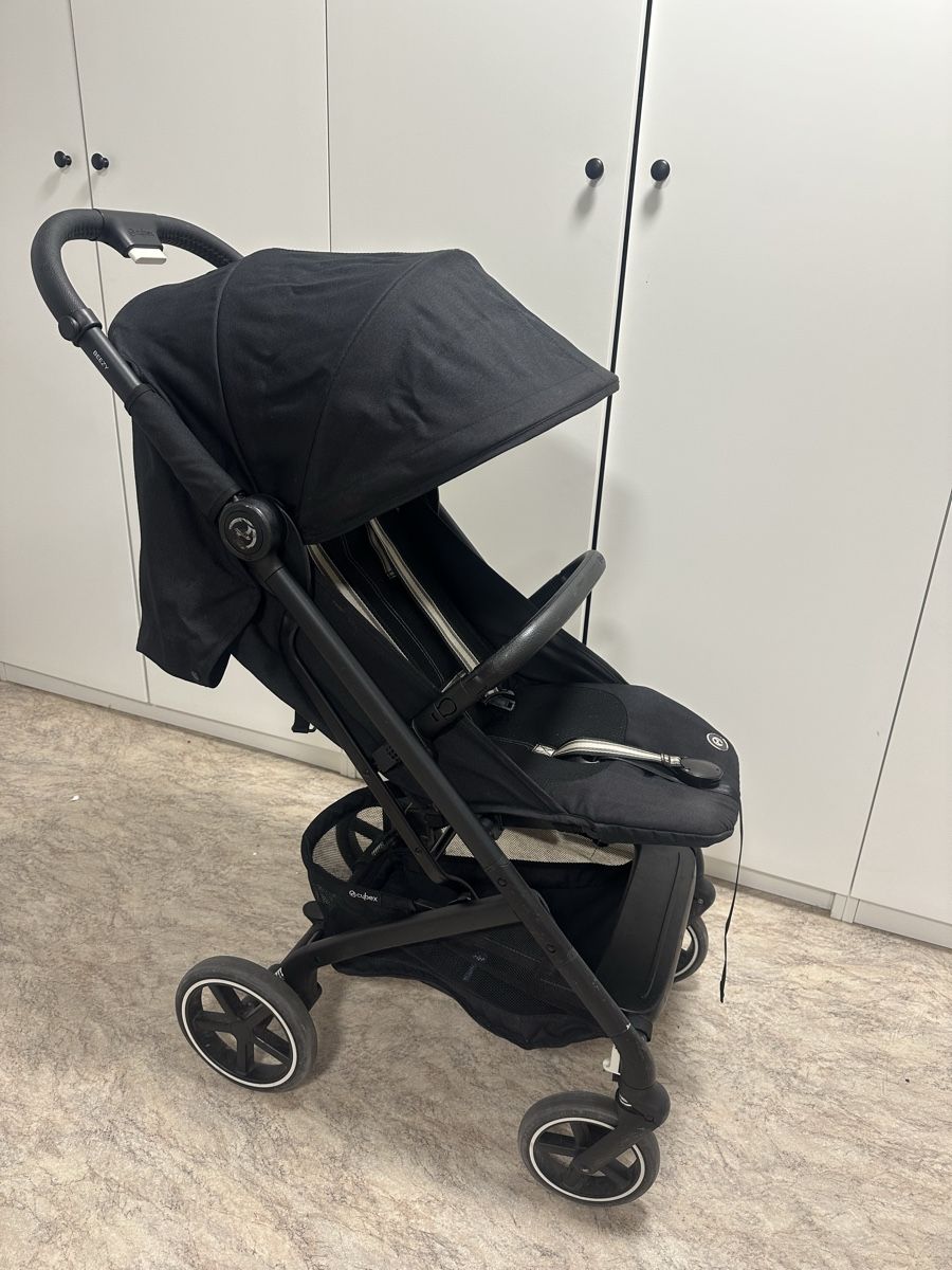 Cybex Carrozzine: Kinderwagen Cybex Beezy Buggy schwarz  – Usato da Windisch venduto da Kristijana.P