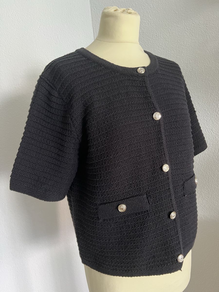 Giacche: Schwarze Strickjacke, Gr. M, Neu – Nuovo (secondo la descrizione) da Luzern venduto da suhamadlun 1
