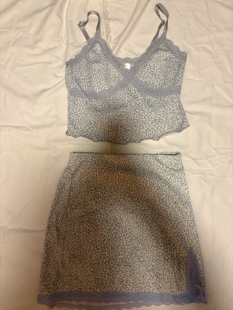 Damen Set Oberteil und Rock floral neuwertig