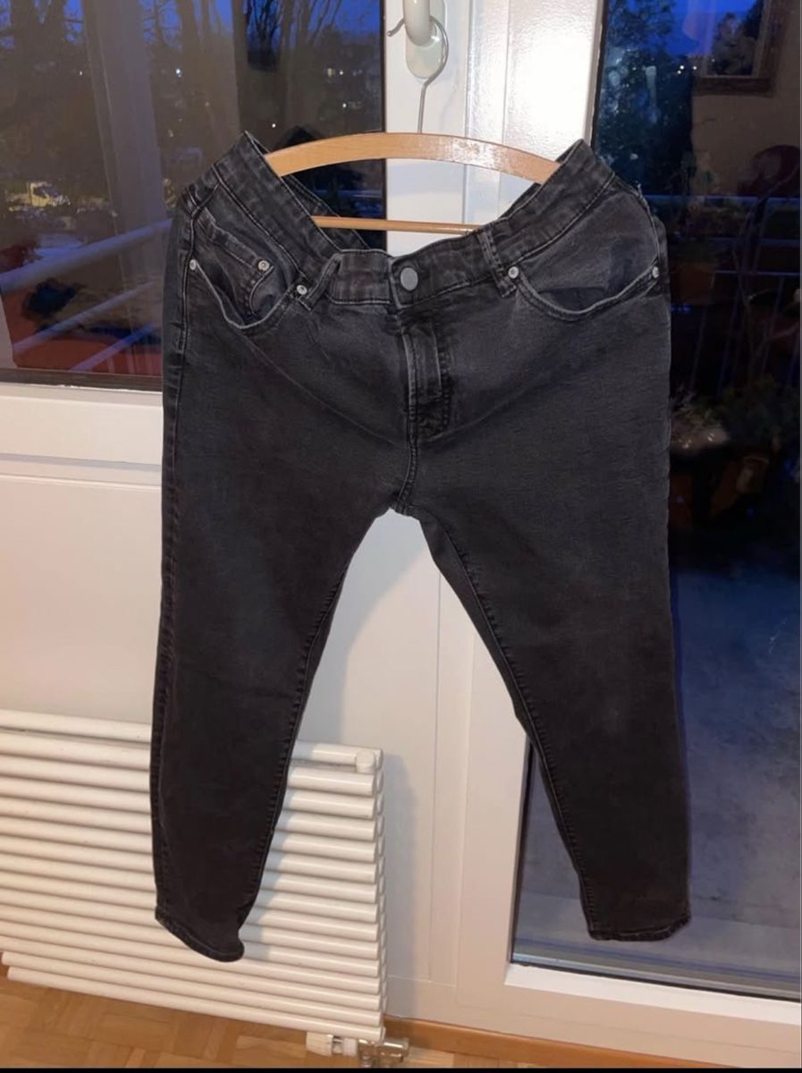 Pull&Bear Jeans: Jeans noirs slim fit taille 46 – Usato da Genève venduto da saschamagnenat 2