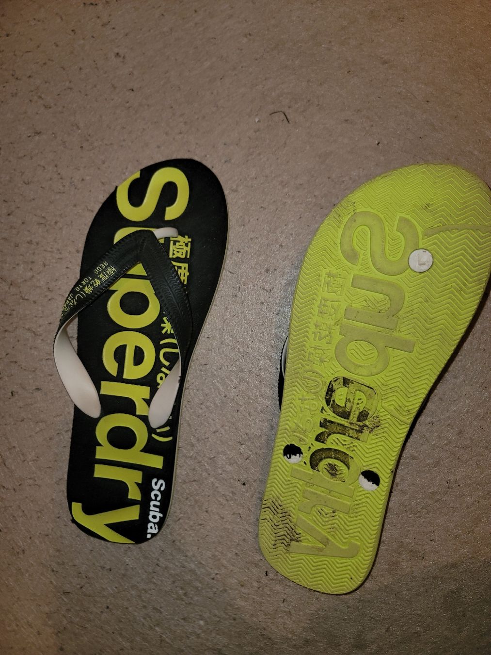 Superdry Scarpe da uomo: Superdry Badelatschen, flip-flops for men,code core superdry – Usato da Zollikerberg venduto da Nice_Name 1